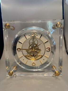 Working Vintage Seiko QAW105G Quartz Skeleton Mantel Clock in Lucite Case